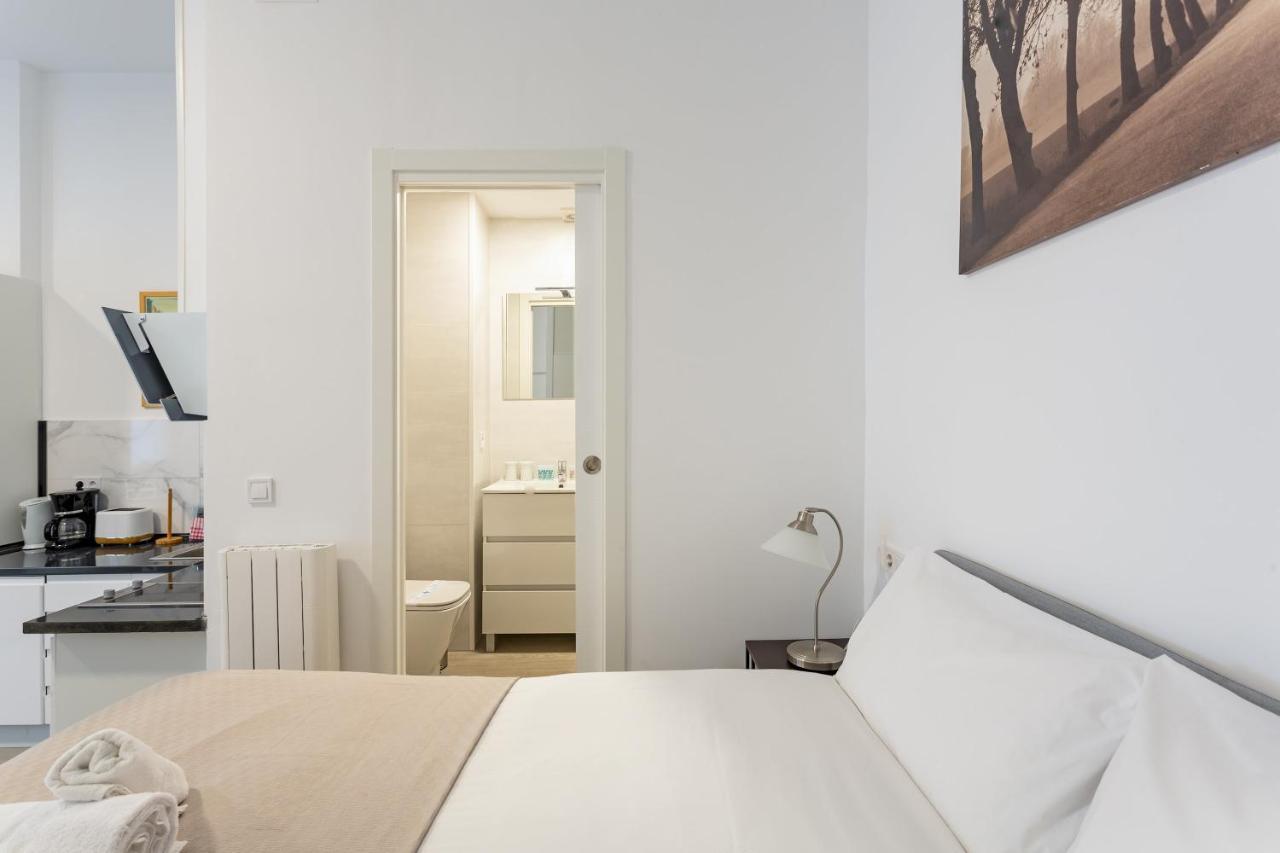 1 Bedroom 1 Bathroom Furnished - Av De America - Studio - Mintystay Μαδρίτη Εξωτερικό φωτογραφία